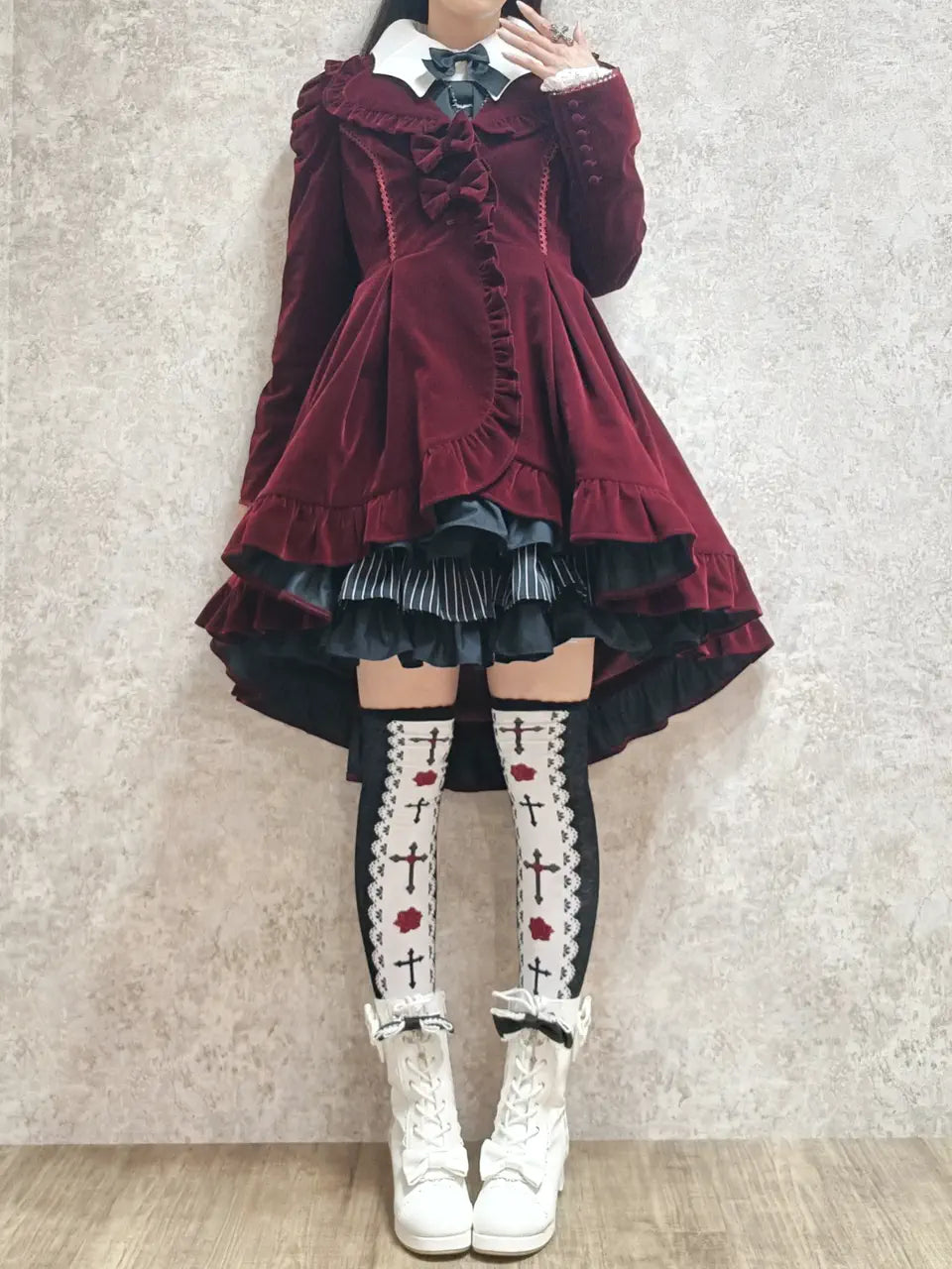 Cross Ribbon Outfit – axes femme from JAPAN