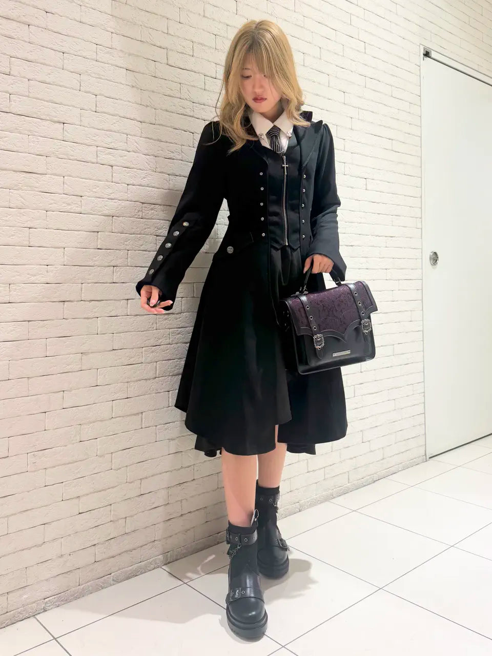 Bat-Inspired Look 🦇 – axes femme from JAPAN