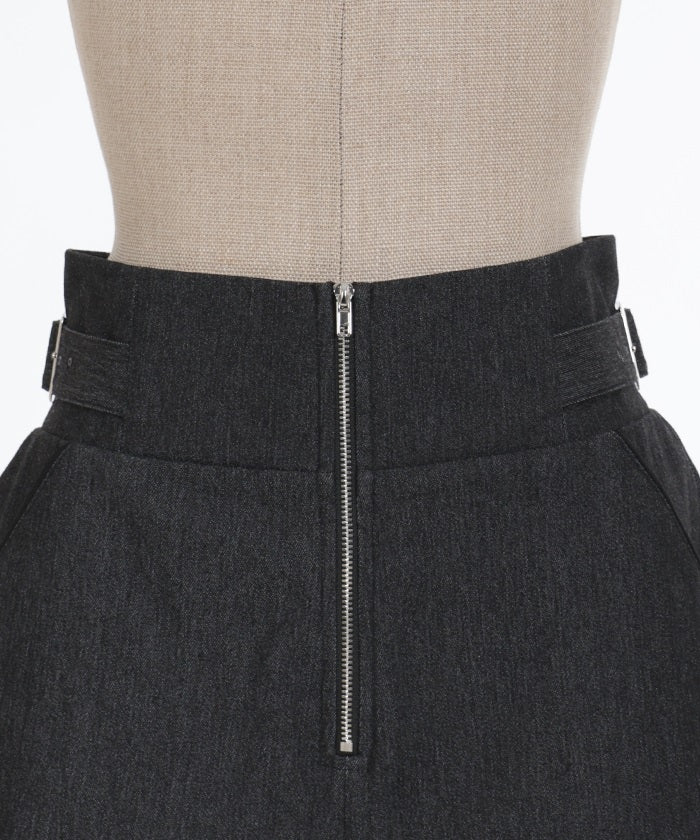 Belt Design Short Pants