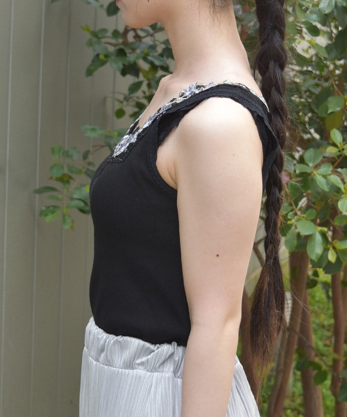 Rose Lace Tank Top with Built-in Cups