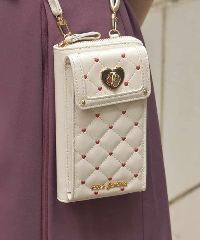 Heart Embroidery Smartphone Pochette