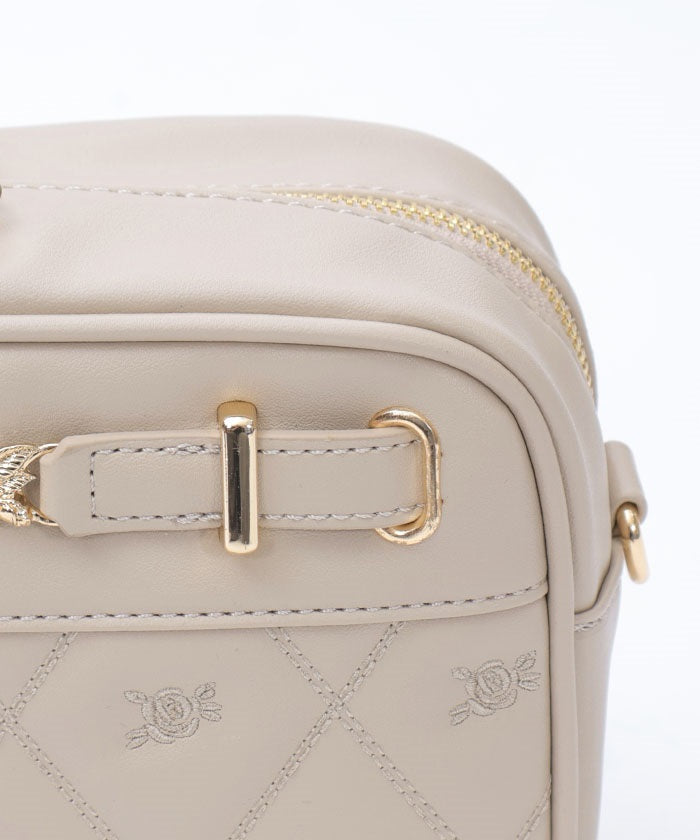 Rose Metal Parts Quilted Shoulder Bag