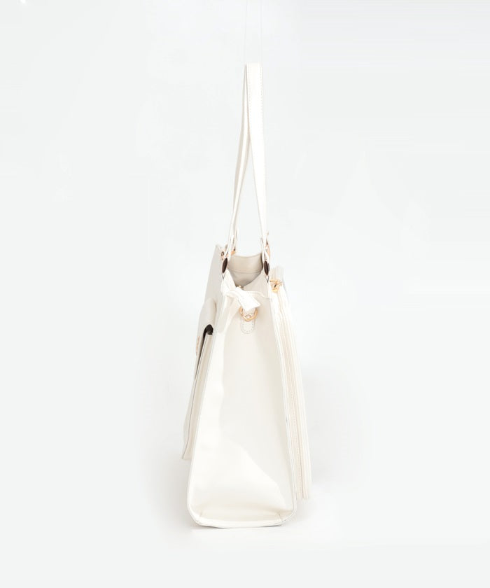 Heart Embroidery Oshikatsu A3 Tote – axes femme from JAPAN