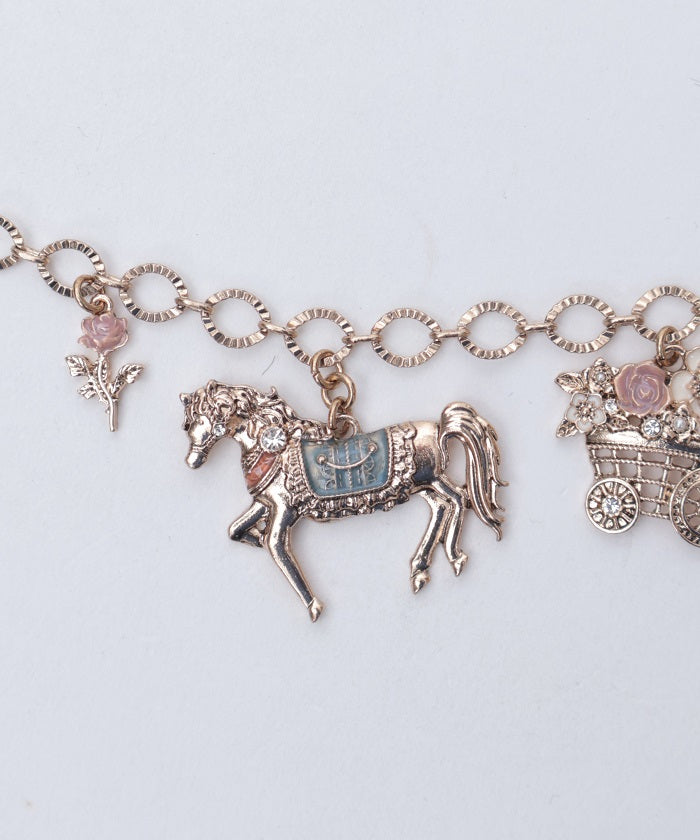 Amusant Parade Charm