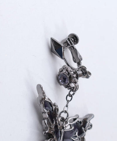 Nightmare Ribbon Pierce Earrings