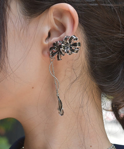 Higanbana Motif Earrings