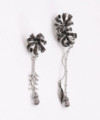 Higanbana Motif Earrings