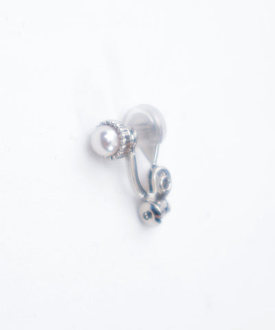 Grace Rose Pearl Earrings