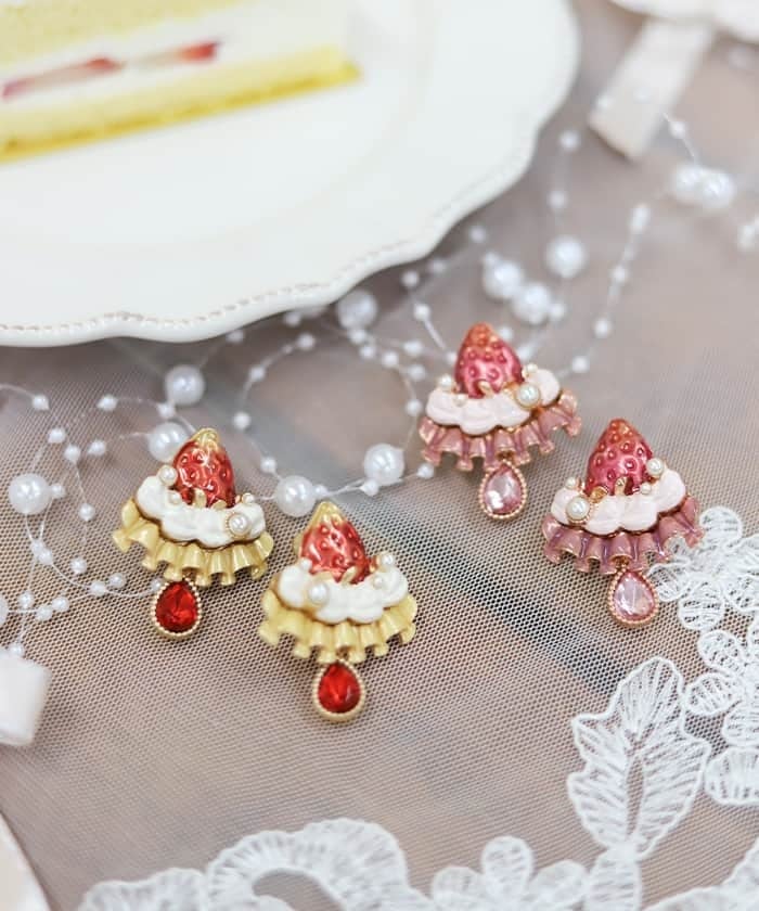 Gateau aux Fraises Earrings