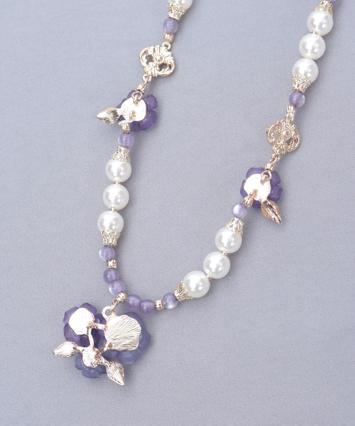 Grace Rose Pearl Necklace