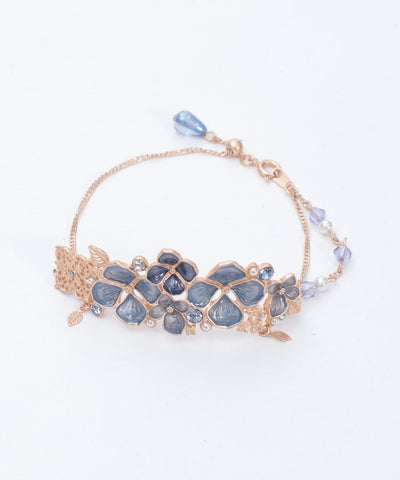 Hydrangea Motif Bracelet