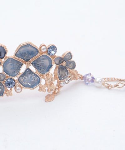 Hydrangea Motif Bracelet