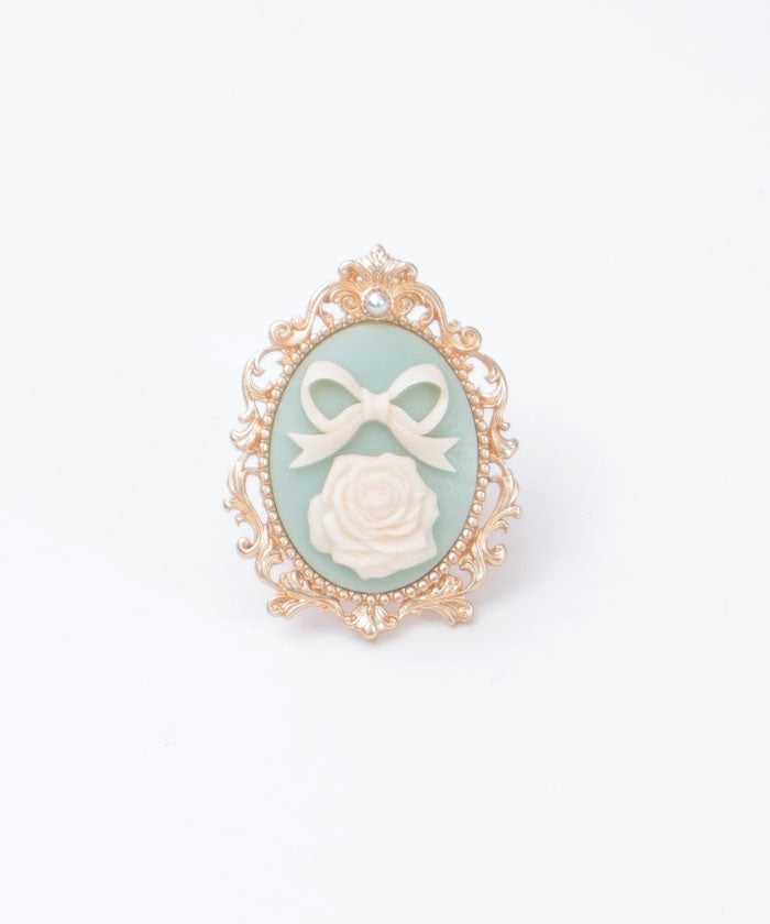 Cameo Style Ring