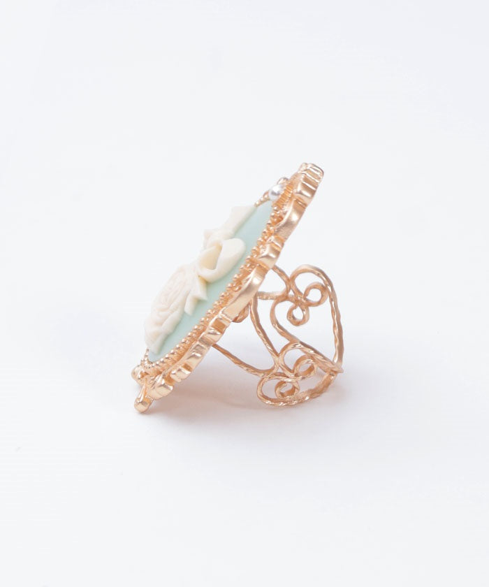 Cameo Style Ring