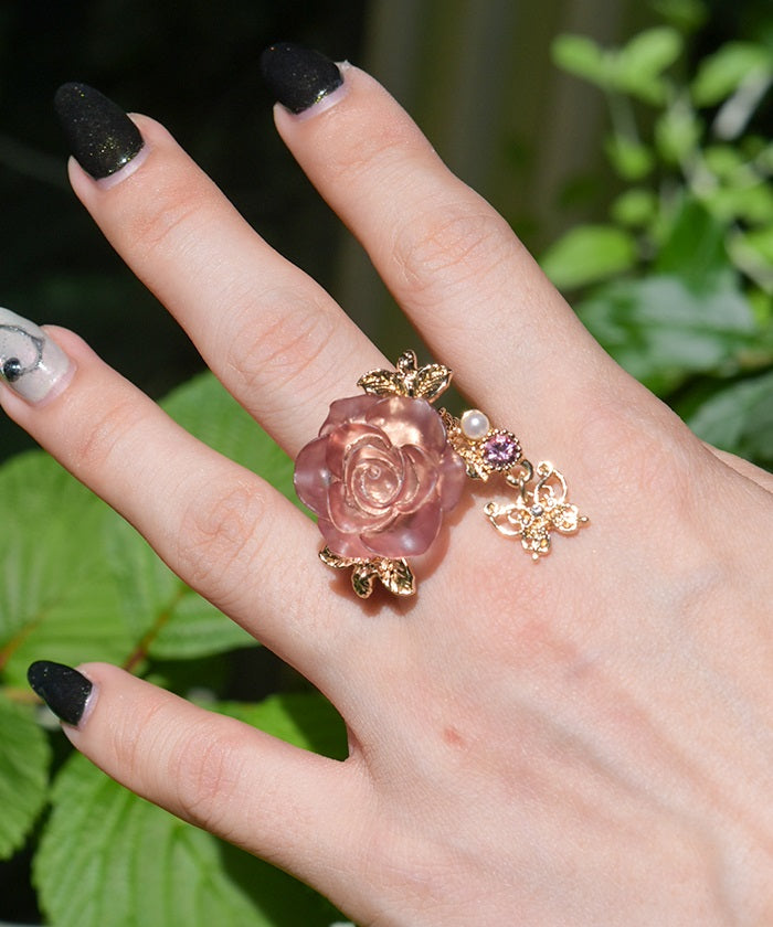 Elegant Rose Ring