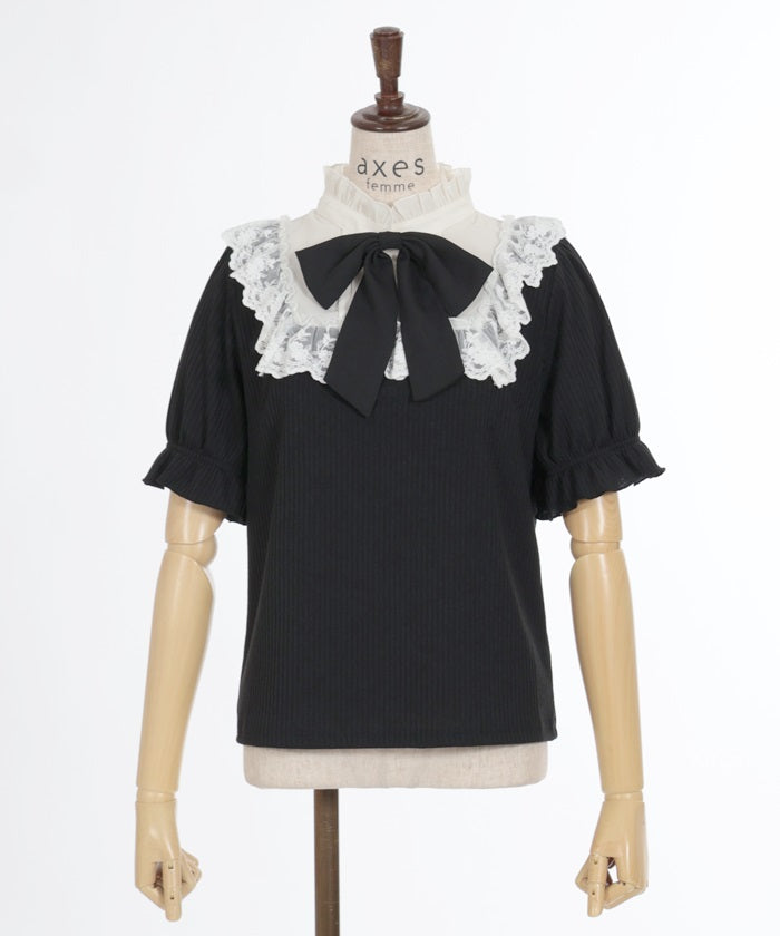 Rib Pullover with Ribbon Brooch