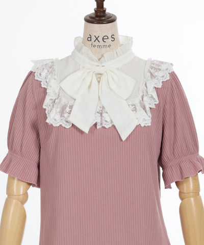 Rib Pullover with Ribbon Brooch