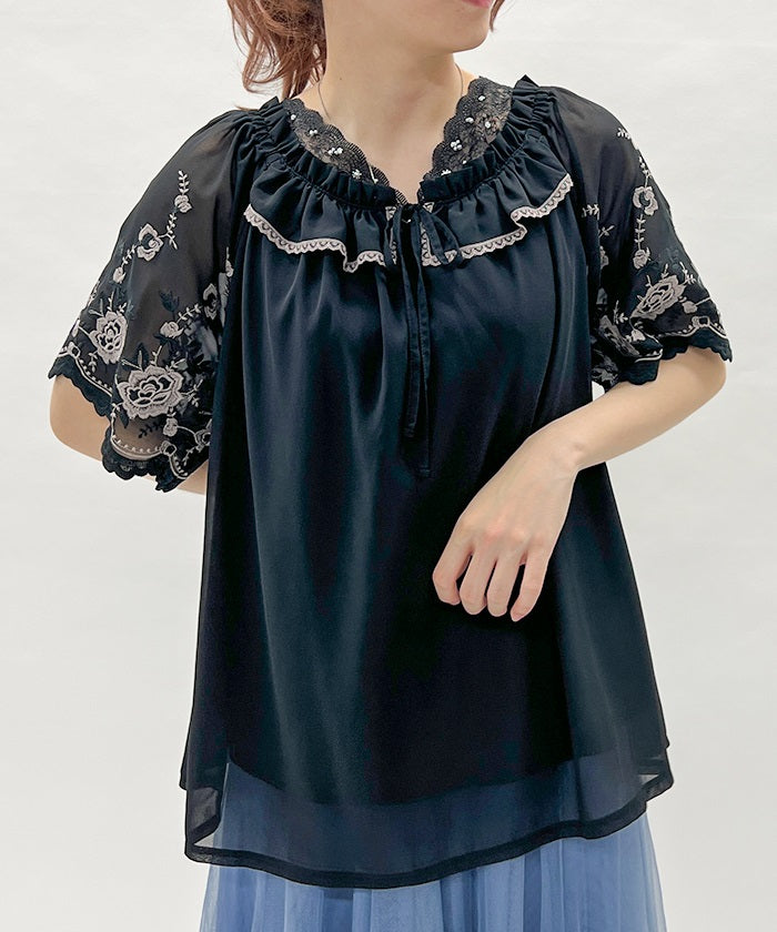 Flower Embroidery 2-Way Chiffon Blouse