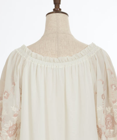 Flower Embroidery 2-Way Chiffon Blouse