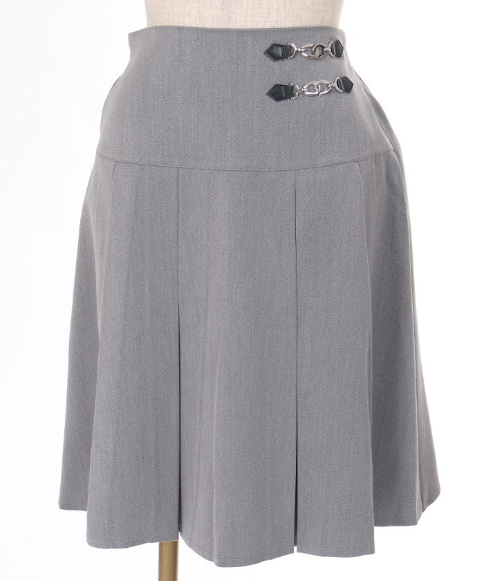 Pleated Skirt with Chain Bits