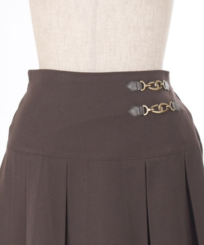 Pleated Skirt with Chain Bits