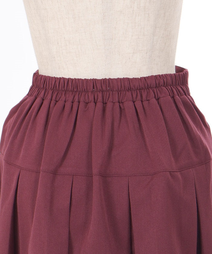 Pleated Skirt with Chain Bits