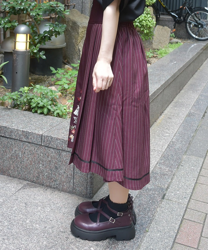 Folding Fan & Autumn Leaves Embroidery Zip Skirt (Time-limited Price)