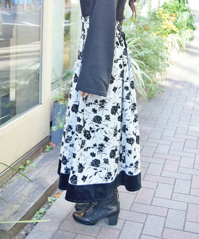 Flocky Flower Pattern Skirt