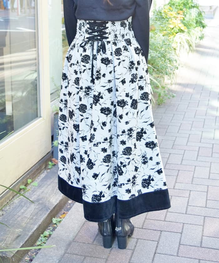 Flocky Flower Pattern Skirt