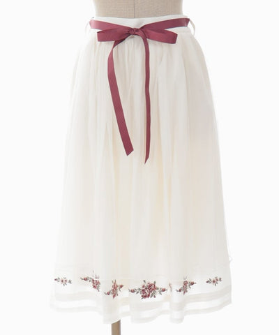 Bouquet Embroidery Flare Skirt