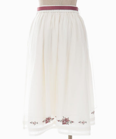 Bouquet Embroidery Flare Skirt