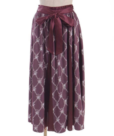 Rose Pattern Velvet-Like Skirt