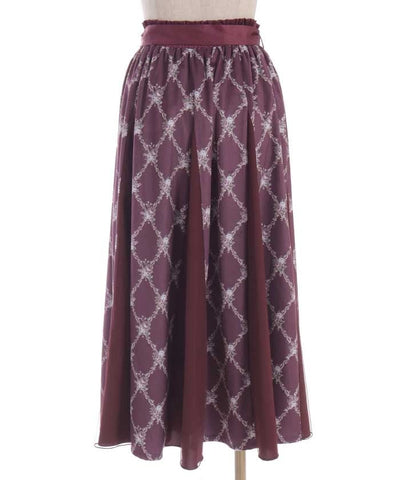 Rose Pattern Velvet-Like Skirt