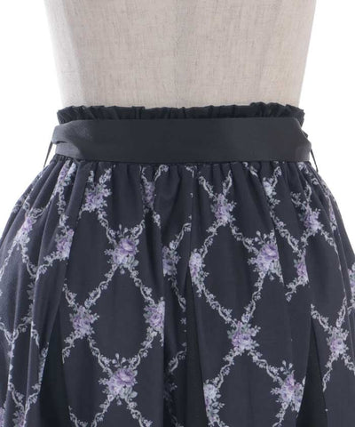 Rose Pattern Velvet-Like Skirt