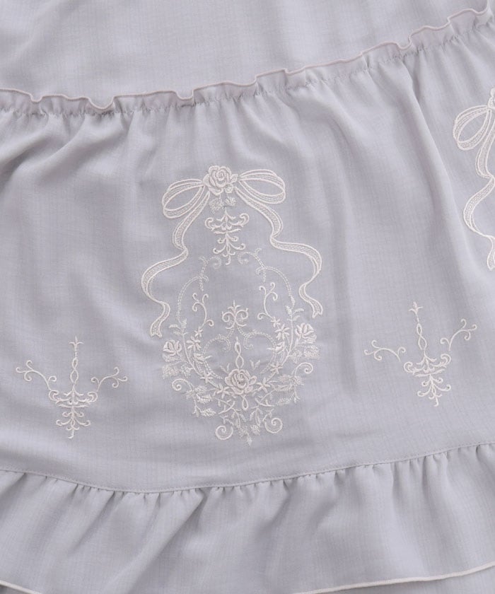 Ribbon & Bouquet Embroidery Skirt