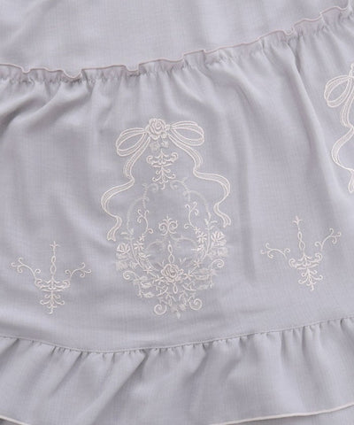 Ribbon & Bouquet Embroidery Skirt