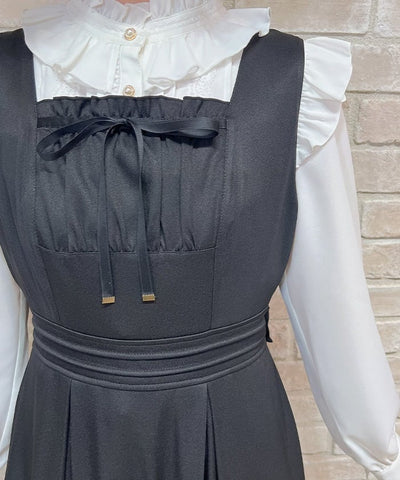 Back Ribbon Frill Jumper Skirt