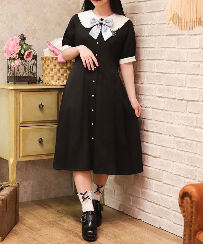Logo Embroidery Pleated Dress
