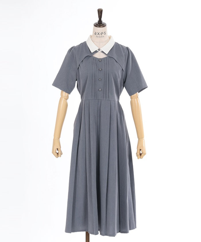 Cutwork Pleated Dress with Collar