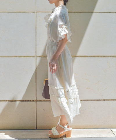 Flare Sleeve Dress with Cameo