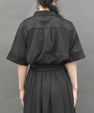 Metal Tip Collar Short Sleeve Blouse