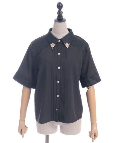 Metal Tip Collar Short Sleeve Blouse