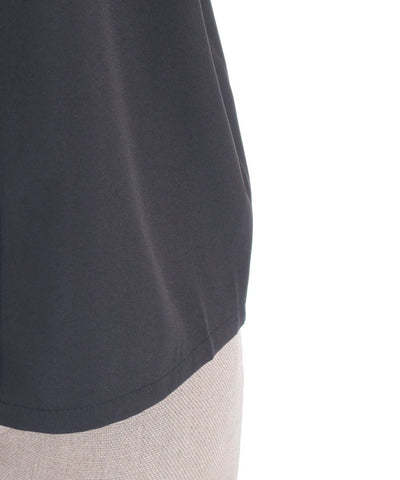 Metal Tip Collar Short Sleeve Blouse