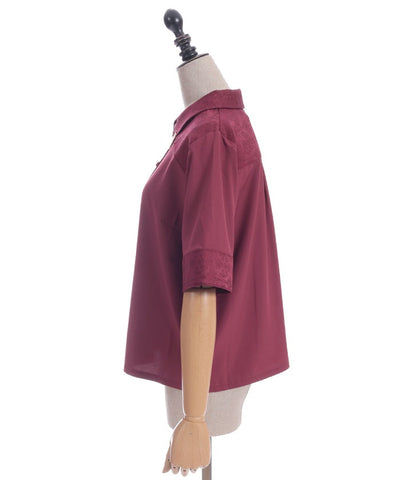 Metal Tip Collar Short Sleeve Blouse