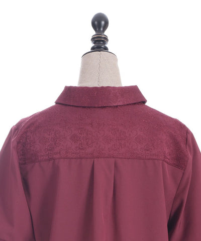 Metal Tip Collar Short Sleeve Blouse
