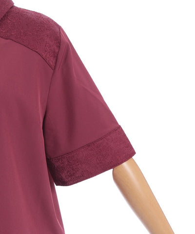 Metal Tip Collar Short Sleeve Blouse