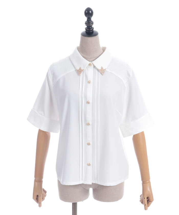 Metal Tip Collar Short Sleeve Blouse