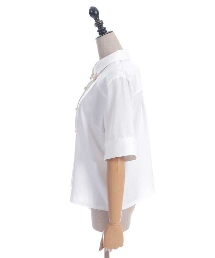 Metal Tip Collar Short Sleeve Blouse