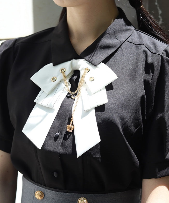 Eyelet & Chain Ribbon Blouse