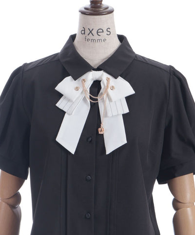 Eyelet & Chain Ribbon Blouse